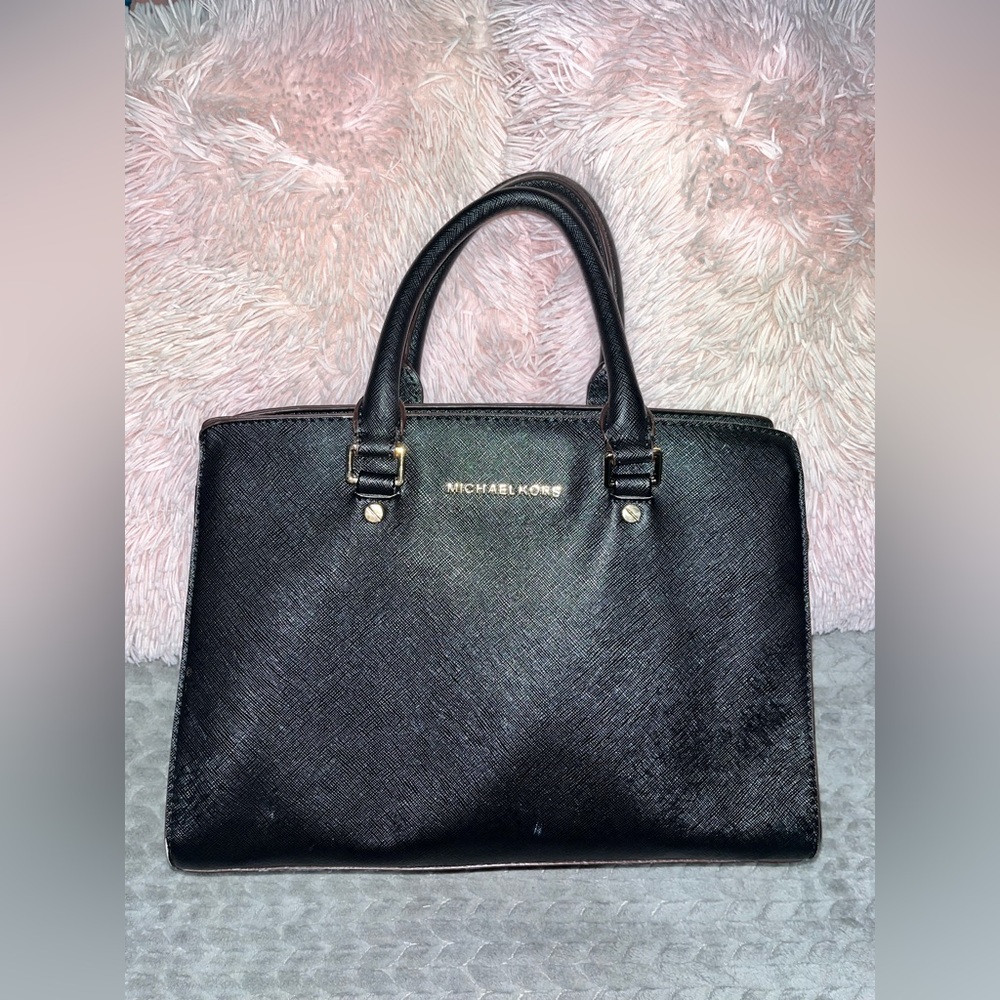Hand bag